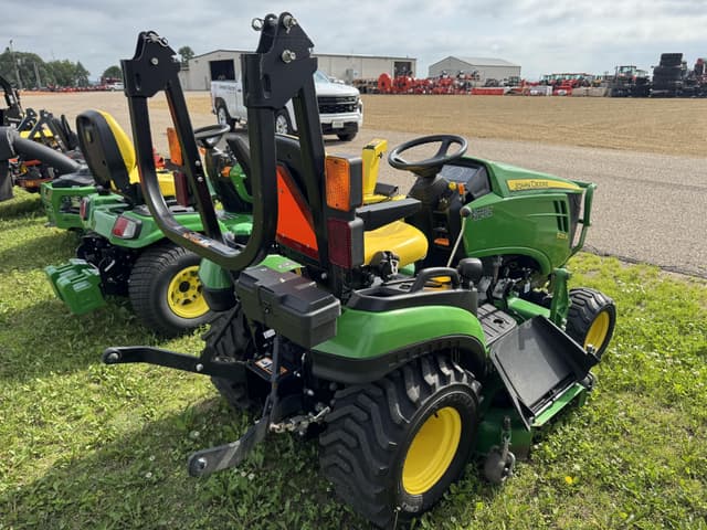 Image of John Deere 1025R equipment image 4