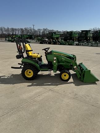 Image of John Deere 1025R equipment image 4