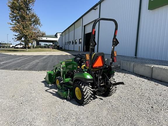 Image of John Deere 1025R equipment image 3