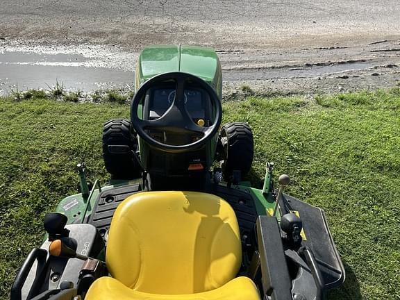 Image of John Deere 1025R equipment image 4