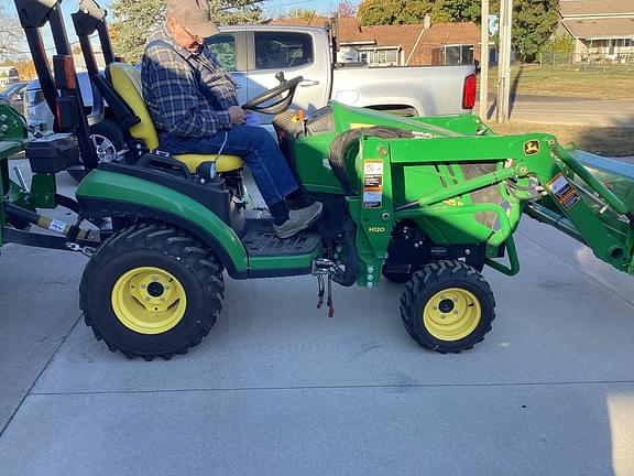 Image of John Deere 1025R Primary image