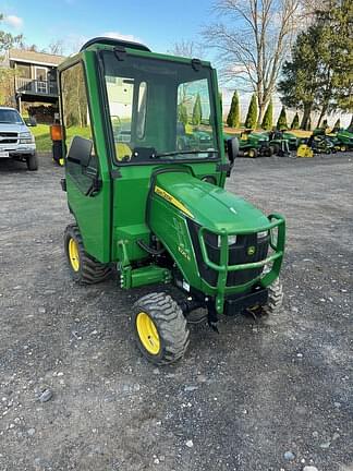 Image of John Deere 1025R equipment image 1