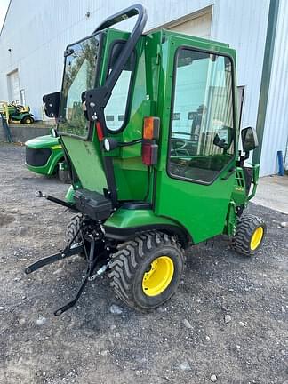 Image of John Deere 1025R equipment image 2