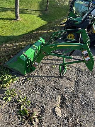 Image of John Deere 1025R equipment image 4