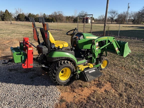Image of John Deere 1025R equipment image 4