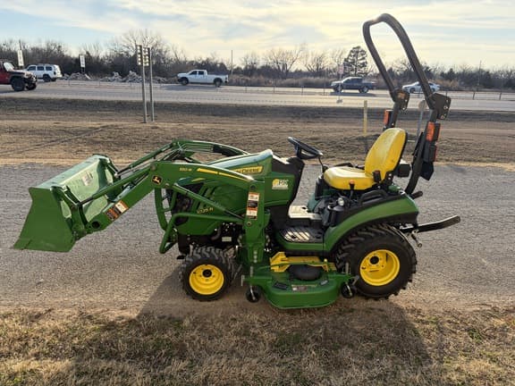 Image of John Deere 1025R equipment image 4