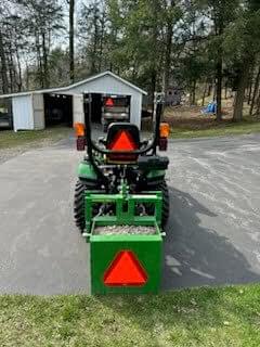 Image of John Deere 1025R equipment image 1