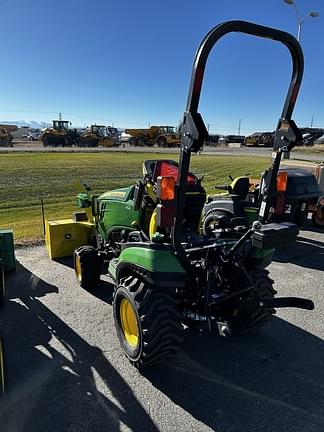 Image of John Deere 1025R equipment image 3