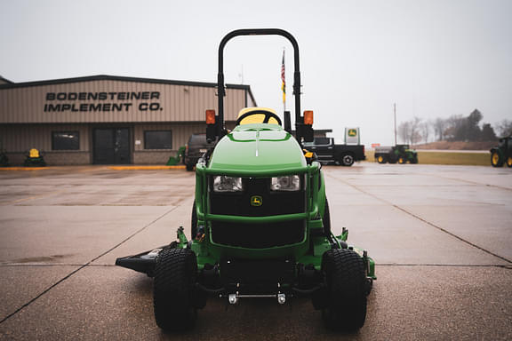 Image of John Deere 1025R equipment image 2