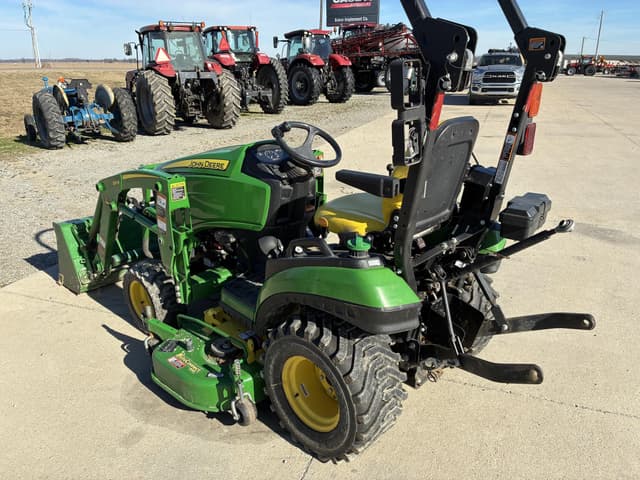 Image of John Deere 1025R equipment image 3