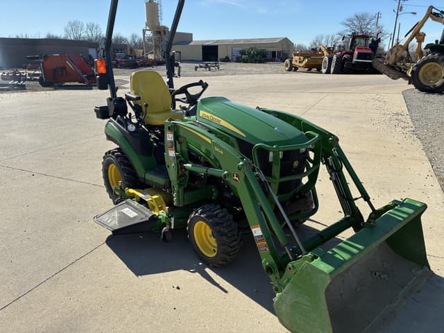 Image of John Deere 1025R equipment image 2