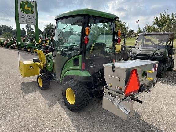 Image of John Deere 1025R equipment image 3