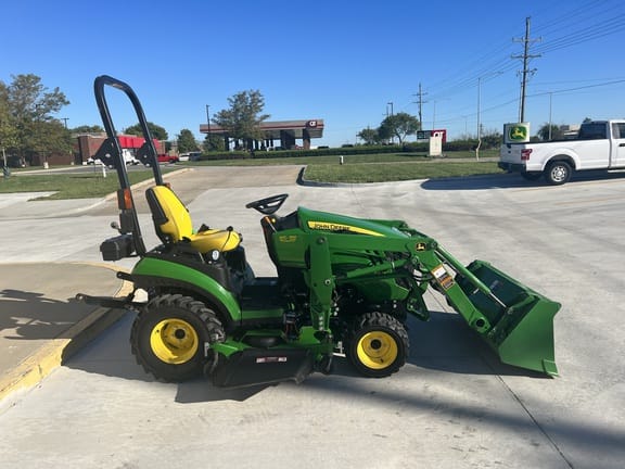 Main image John Deere 1025R