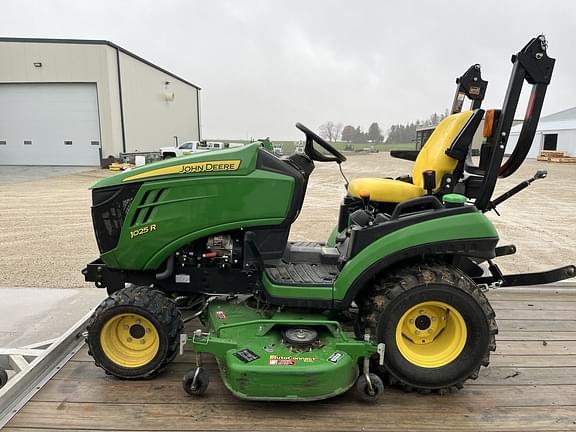 Image of John Deere 1025R equipment image 2