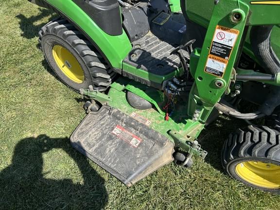 Image of John Deere 1025R equipment image 2