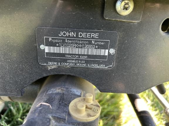 Image of John Deere 1025R equipment image 1