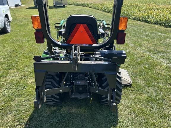 Image of John Deere 1025R equipment image 4
