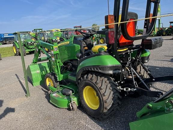 Image of John Deere 1025R equipment image 3