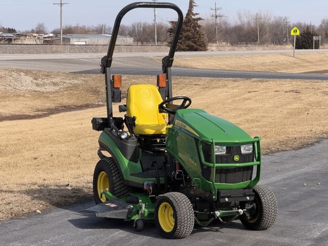 Image of John Deere 1025R equipment image 1