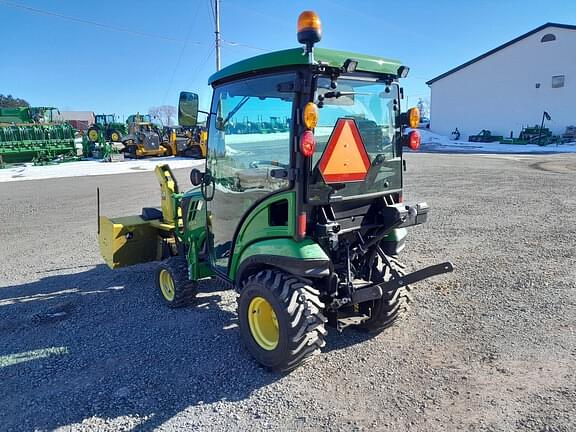 Image of John Deere 1025R equipment image 4