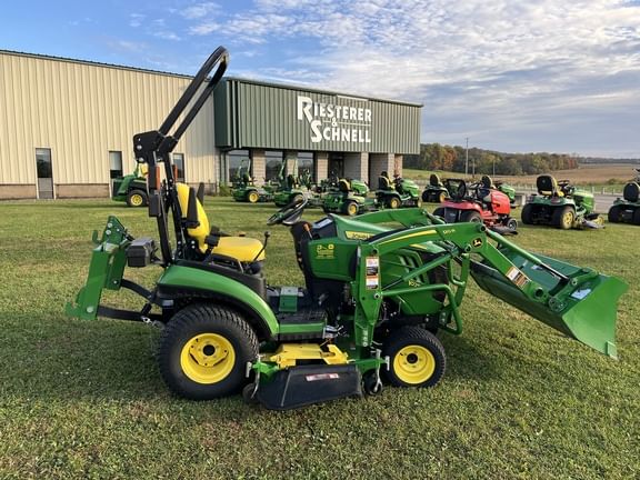 2018 John Deere 1025R Equipment Image0