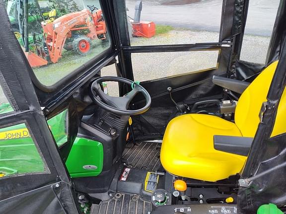 Image of John Deere 1025R equipment image 3