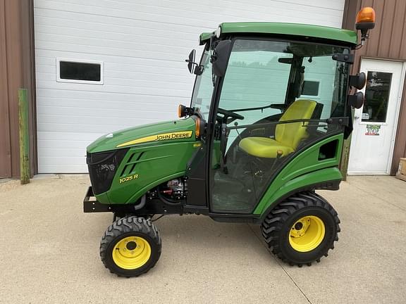 Image of John Deere 1025R Primary image