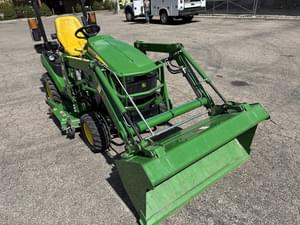 2017 John Deere 1025R Image