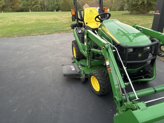 Image of John Deere 1025R equipment image 4