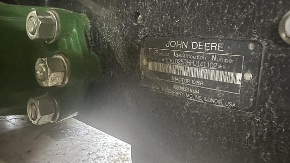 Image of John Deere 1025R equipment image 2