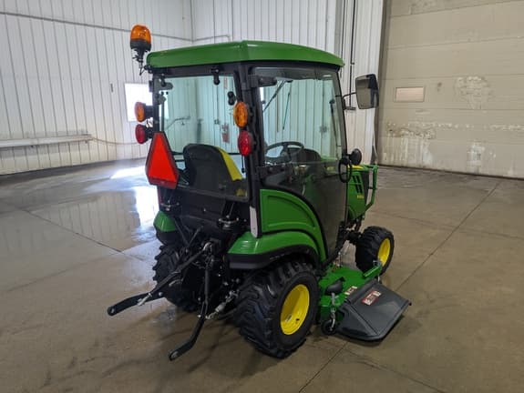 Image of John Deere 1025R equipment image 4