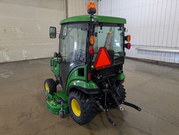 Image of John Deere 1025R equipment image 3