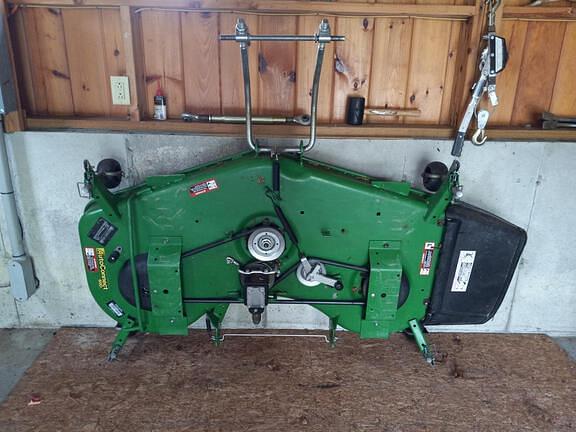 Image of John Deere 1025R equipment image 3
