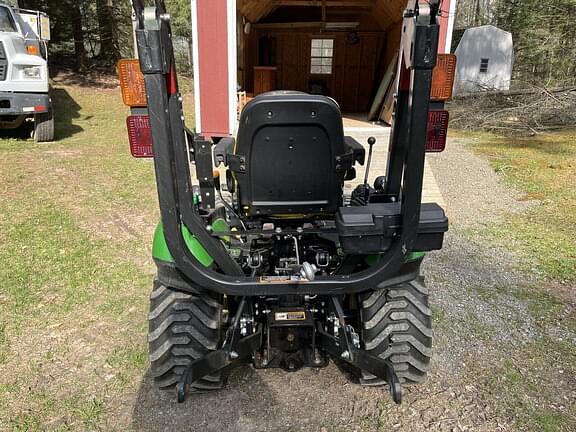 Image of John Deere 1025R equipment image 3