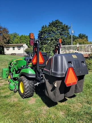 Image of John Deere 1025R equipment image 3