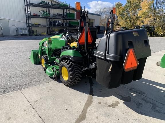 Image of John Deere 1025R equipment image 2