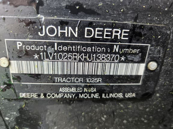 Image of John Deere 1025R equipment image 3