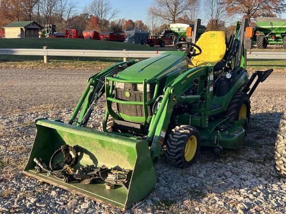 2017 John Deere 1025R Equipment Image0