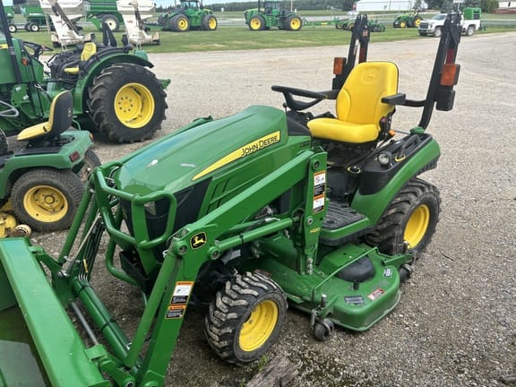 2017 John Deere 1025R Equipment Image0