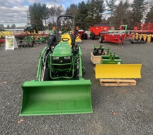 Image of John Deere 1025R equipment image 1