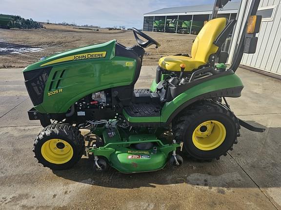 Image of John Deere 1025R Primary image