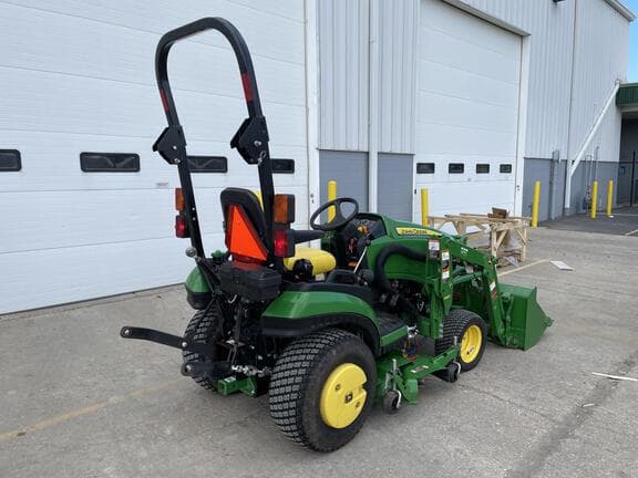 Image of John Deere 1025R equipment image 3
