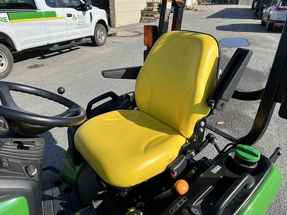 Image of John Deere 1025R equipment image 4
