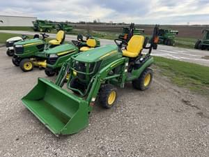 2017 John Deere 1025R Image