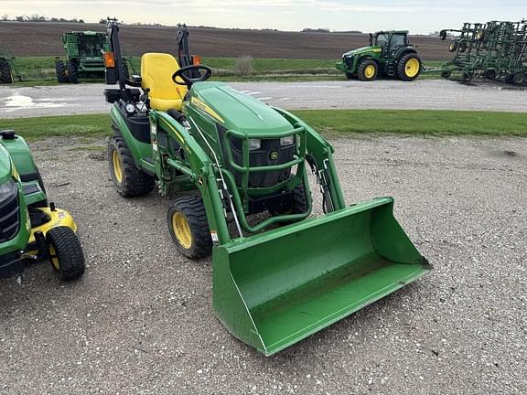 Image of John Deere 1025R equipment image 2