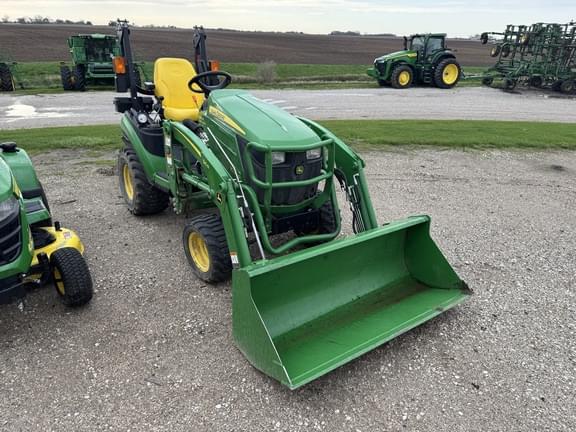 Image of John Deere 1025R equipment image 2