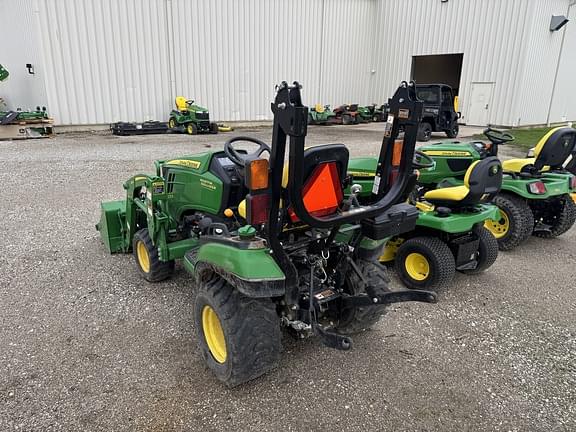 Image of John Deere 1025R equipment image 3