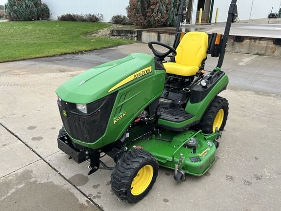 2017 John Deere 1025R Equipment Image0