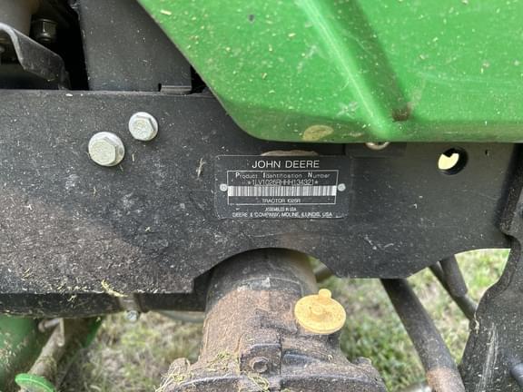 Image of John Deere 1025R equipment image 2