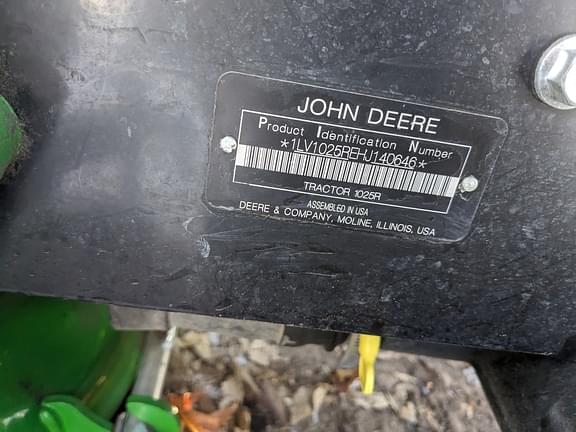 Image of John Deere 1025R equipment image 4